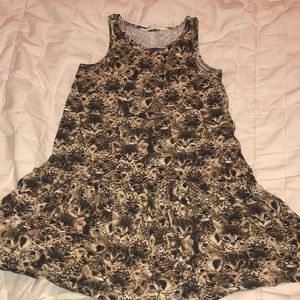 Kids summer dress size 6-8 ! Fun kitten print ! 🐱